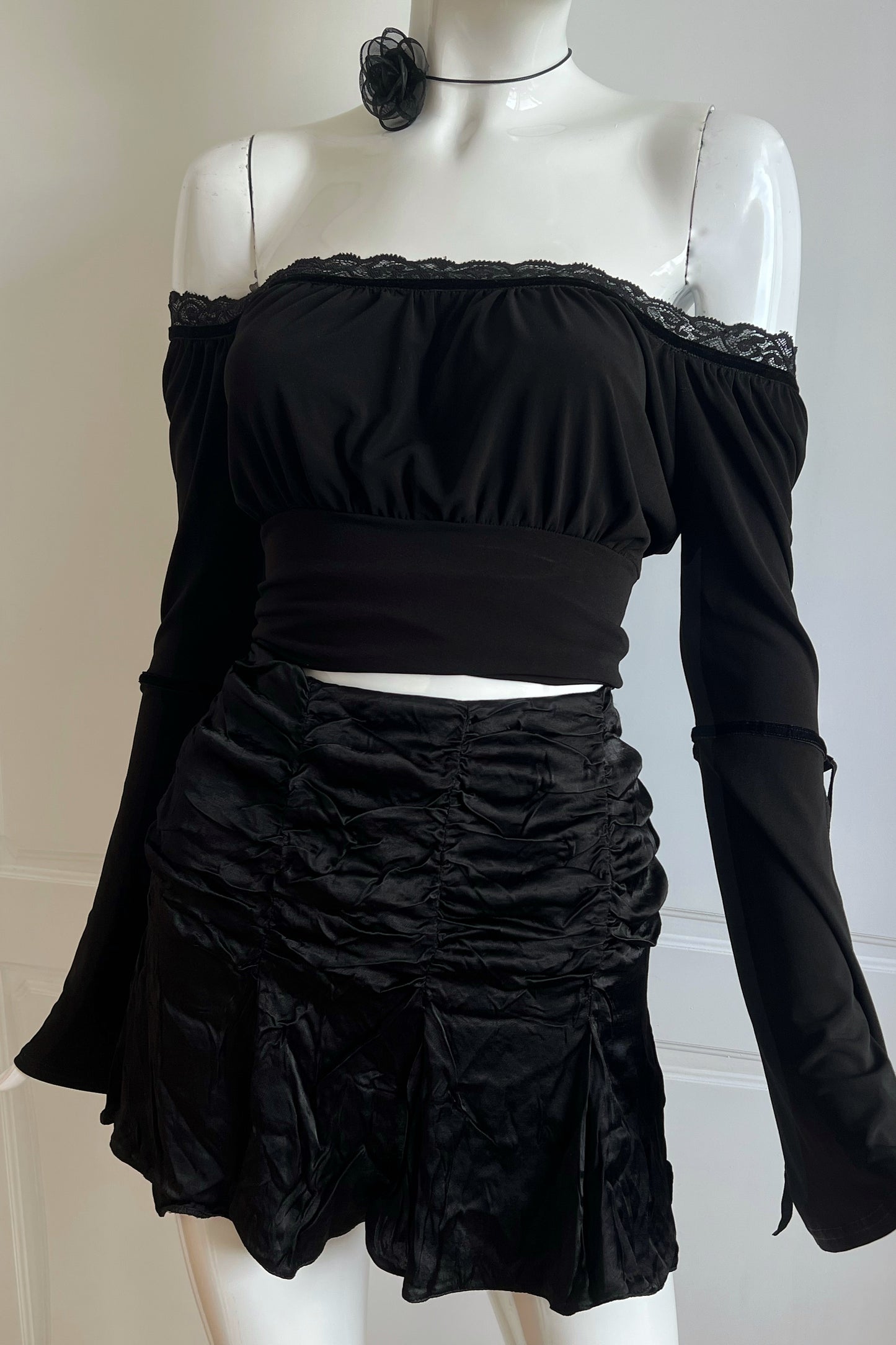 1990's Black Off-Shoulder Top