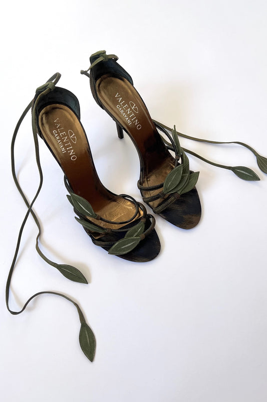Vintage Valentino Leather Anke Wrap Leaf Sandal Heels (EU 39)