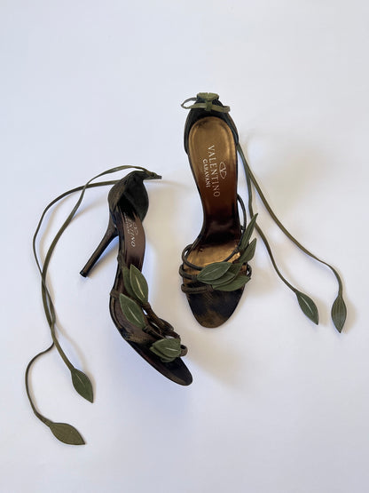 Vintage Valentino Leather Anke Wrap Leaf Sandal Heels (EU 39)